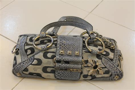 guess handbags genuine.